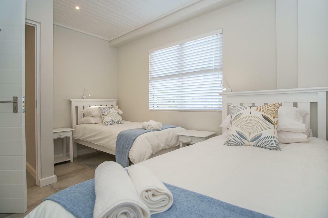 Fork West Holiday Apartments Elands Bay Exteriör bild